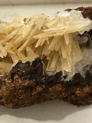 Mineralien besonderheit - mm,